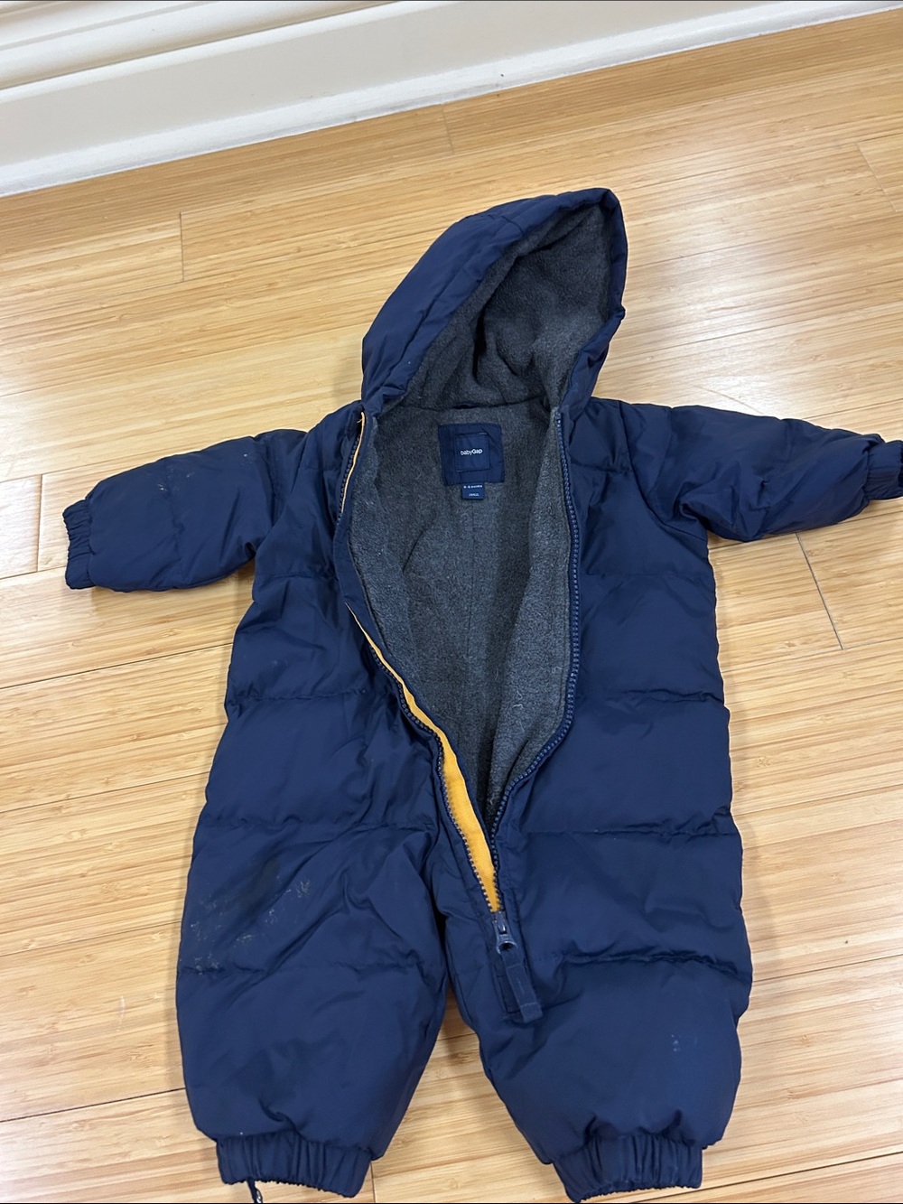 Baby GAP Navy Hooded Puffer Sleep Sack with Yellow Trim 0-6m